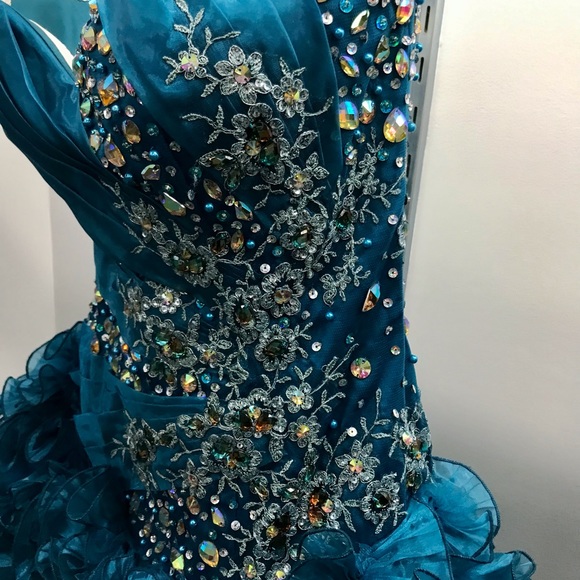 Ball Gown👑Pageant Gown Prom Gown Your Gown Gorgeous color and sequins decals 🌹 - Picture 3 of 16